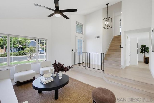 13936 Barrymore, San Diego, CA 92129