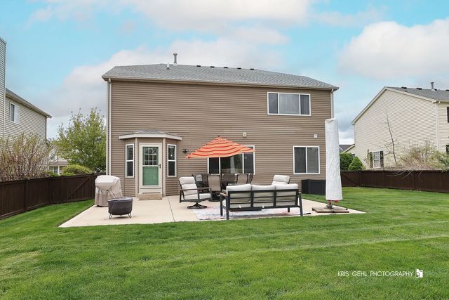 992 Mackenzie Drive, Antioch, IL 60002