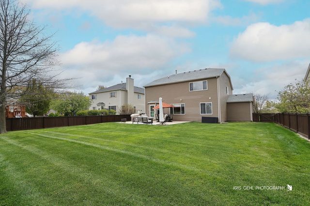 992 Mackenzie Drive, Antioch, IL 60002