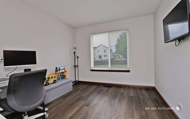 992 Mackenzie Drive, Antioch, IL 60002