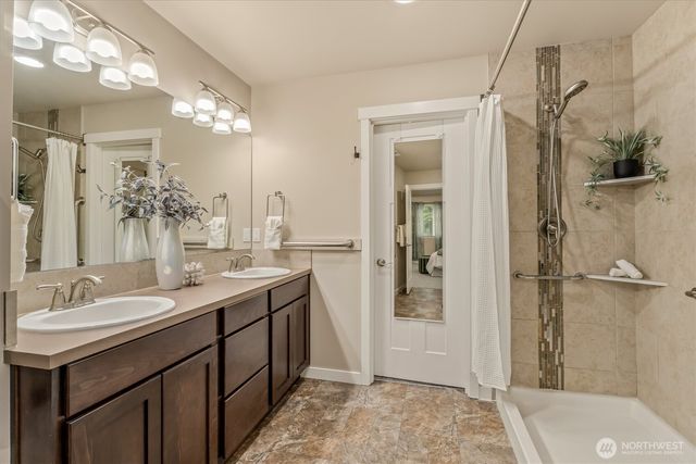 810 90th Street NW, Tulalip, WA 98271