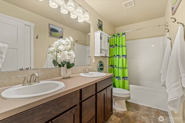 810 90th Street NW, Tulalip, WA 98271