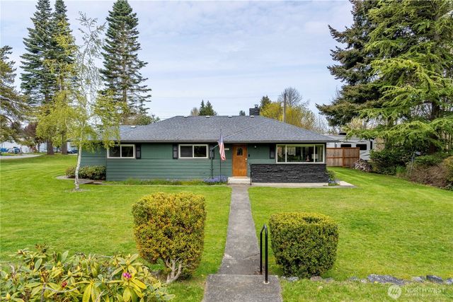 733 W 14th Street, Port Angeles, WA 98363