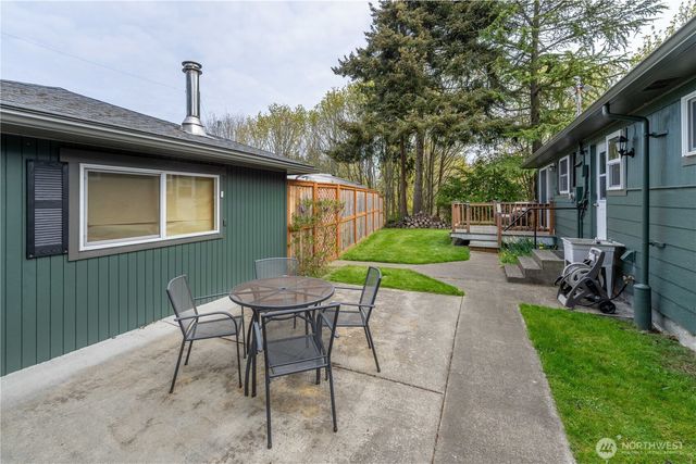 733 W 14th Street, Port Angeles, WA 98363