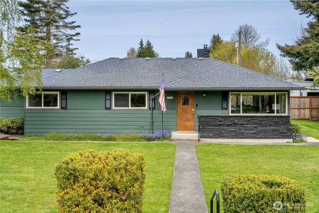 733 W 14th Street, Port Angeles, WA 98363