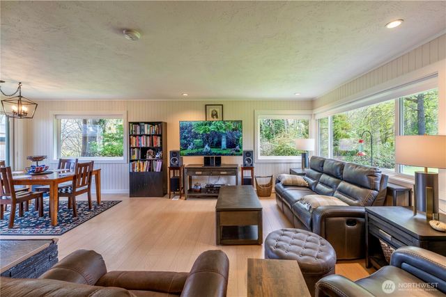 733 W 14th Street, Port Angeles, WA 98363