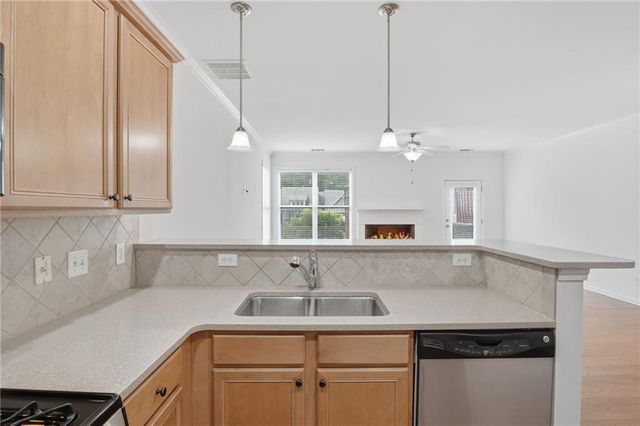 1013 Firethorne Pass, Cumming, GA 30040