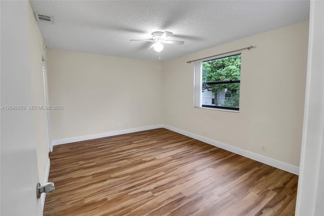 10111 W Sunrise Blvd 303, Plantation, FL 33322
