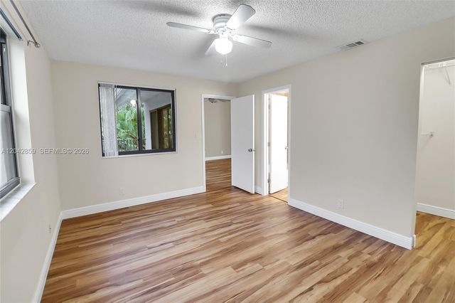 10111 W Sunrise Blvd 303, Plantation, FL 33322