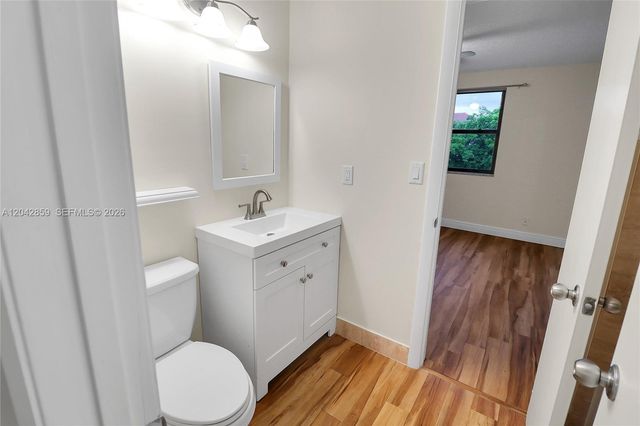 10111 W Sunrise Blvd 303, Plantation, FL 33322