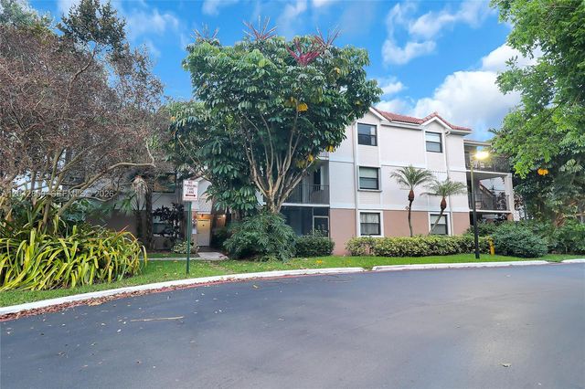 10111 W Sunrise Blvd 303, Plantation, FL 33322