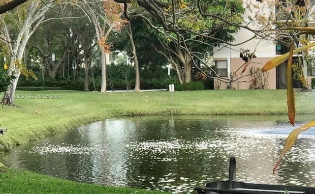 10111 W Sunrise Blvd 303, Plantation, FL 33322