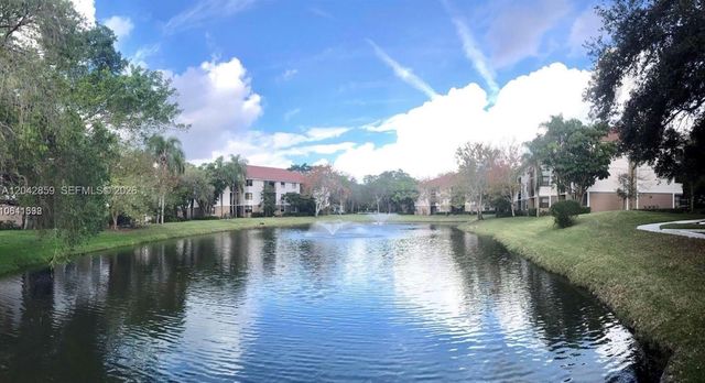 10111 W Sunrise Blvd 303, Plantation, FL 33322