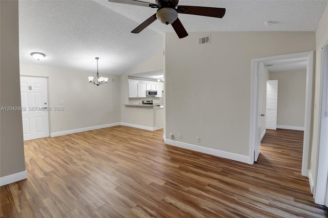 10111 W Sunrise Blvd 303, Plantation, FL 33322