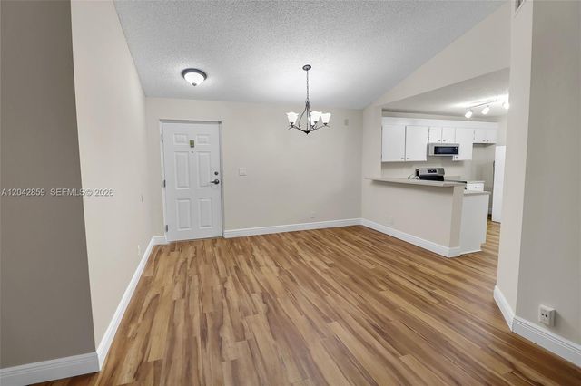 10111 W Sunrise Blvd 303, Plantation, FL 33322