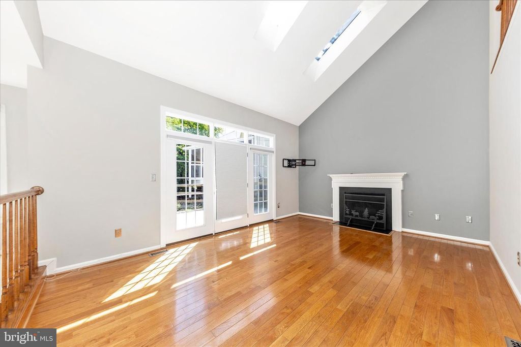 Image 17 of property listing at 12007 LEATHERBARK WAY, Germantown, MD 20874