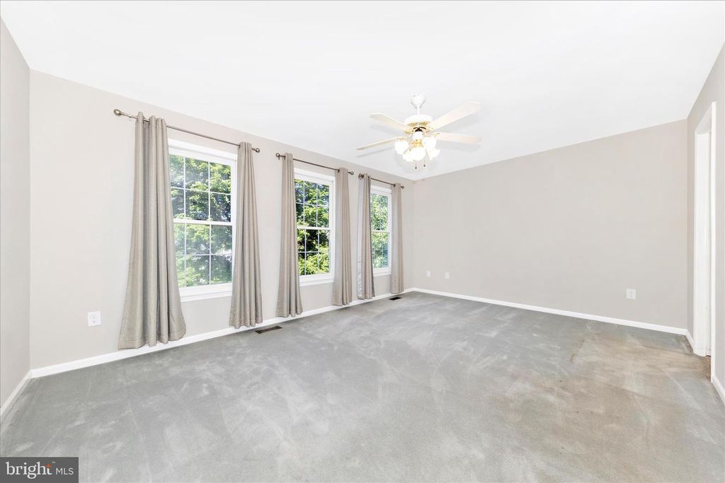 Image 24 of property listing at 12007 LEATHERBARK WAY, Germantown, MD 20874
