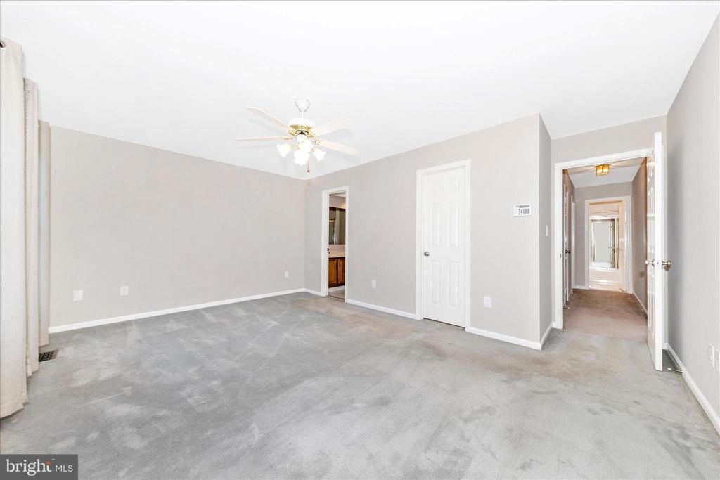 Image 25 of property listing at 12007 LEATHERBARK WAY, Germantown, MD 20874