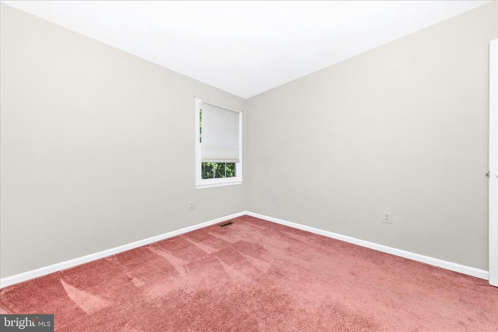 Image 32 of property listing at 12007 LEATHERBARK WAY, Germantown, MD 20874