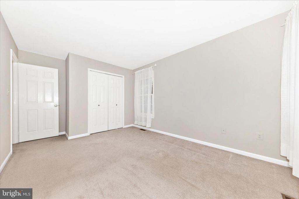 Image 34 of property listing at 12007 LEATHERBARK WAY, Germantown, MD 20874
