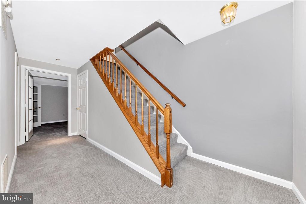 Image 35 of property listing at 12007 LEATHERBARK WAY, Germantown, MD 20874