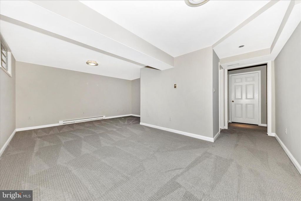 Image 39 of property listing at 12007 LEATHERBARK WAY, Germantown, MD 20874