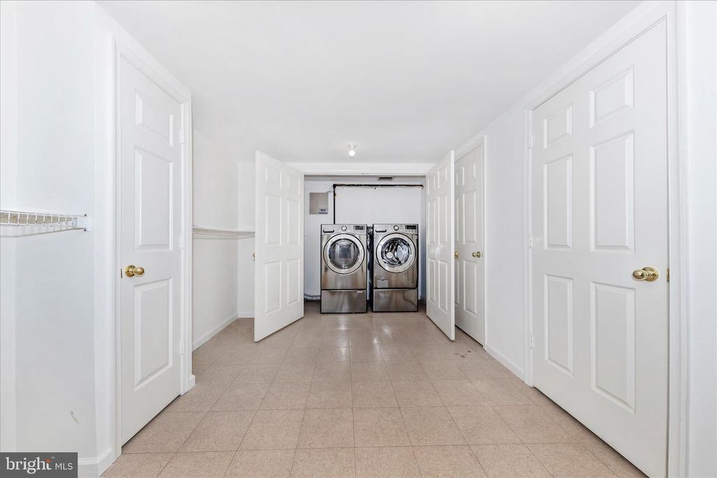 Image 41 of property listing at 12007 LEATHERBARK WAY, Germantown, MD 20874