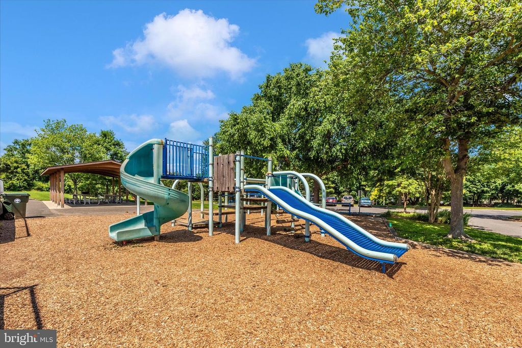 Image 54 of property listing at 12007 LEATHERBARK WAY, Germantown, MD 20874