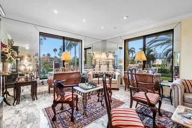 150 Bradley Place 101, Palm Beach, FL 33480