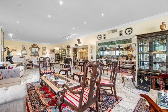 150 Bradley Place 101, Palm Beach, FL 33480