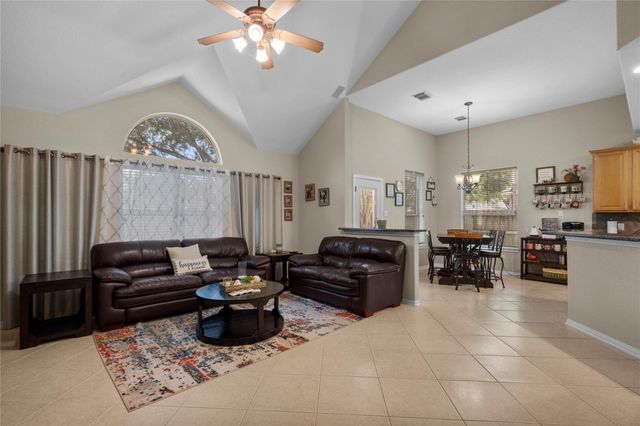 1011 Elm Pointe, League City, TX 77573