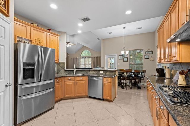 1011 Elm Pointe, League City, TX 77573