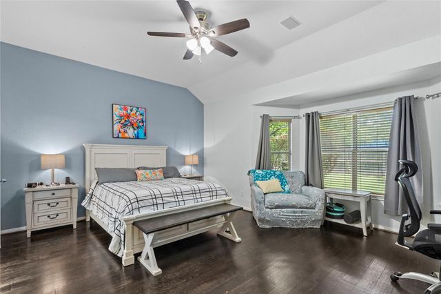 1011 Elm Pointe, League City, TX 77573