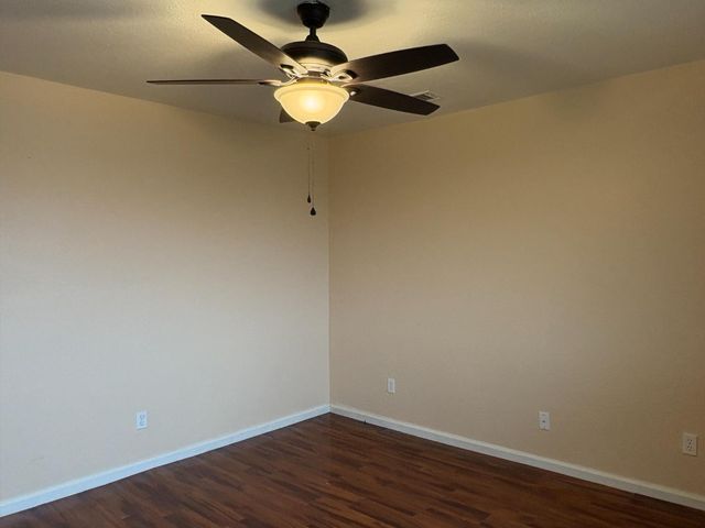 4654 Powerline Rd, Olivehurst, CA 95961