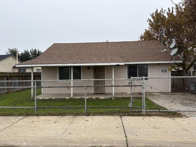 4654 Powerline Rd, Olivehurst, CA 95961