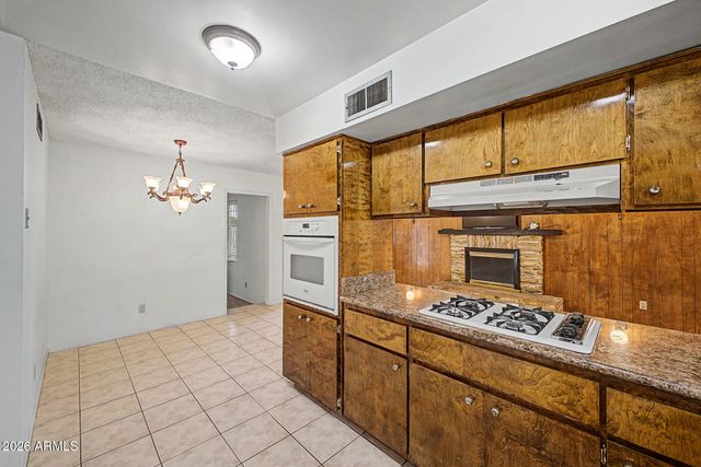 4024 W DUNLAP Avenue, Phoenix, AZ 85051