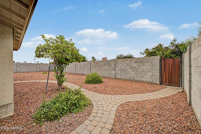 4024 W DUNLAP Avenue, Phoenix, AZ 85051