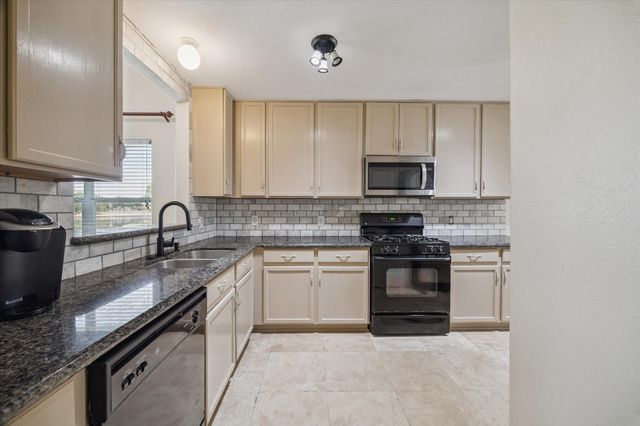 17610 Prospect Meadows Drive, Houston, TX 77095