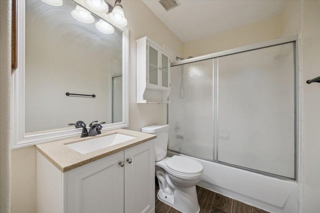 17610 Prospect Meadows Drive, Houston, TX 77095