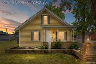 4465 S Center Road, Burton, MI 48519