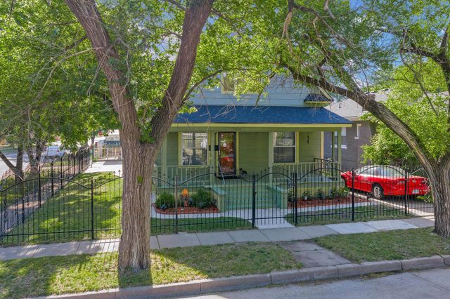 1856 N Park Pl, Wichita, KS 67203
