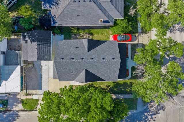 1856 N Park Pl, Wichita, KS 67203