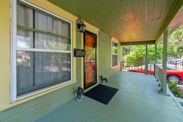 1856 N Park Pl, Wichita, KS 67203