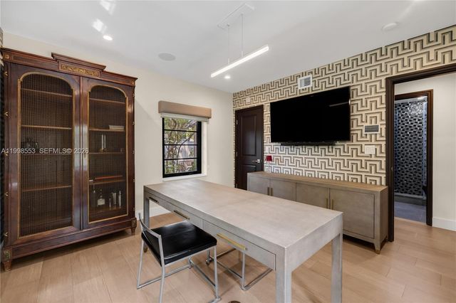 1001 NE 96th St, Miami Shores, FL 33138