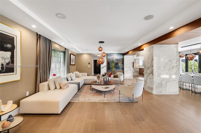 1001 NE 96th St, Miami Shores, FL 33138