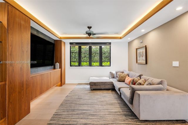 1001 NE 96th St, Miami Shores, FL 33138