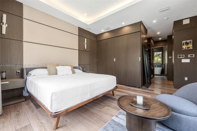 1001 NE 96th St, Miami Shores, FL 33138