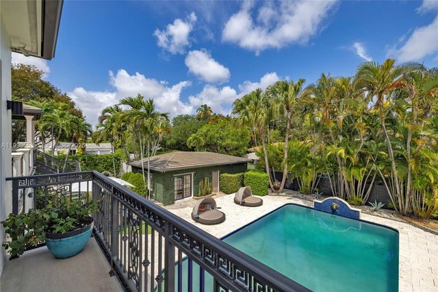 1001 NE 96th St, Miami Shores, FL 33138