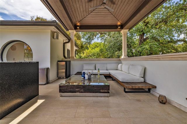 1001 NE 96th St, Miami Shores, FL 33138