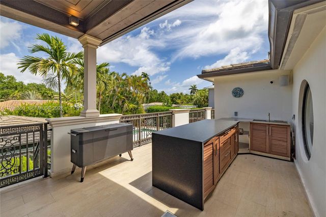 1001 NE 96th St, Miami Shores, FL 33138